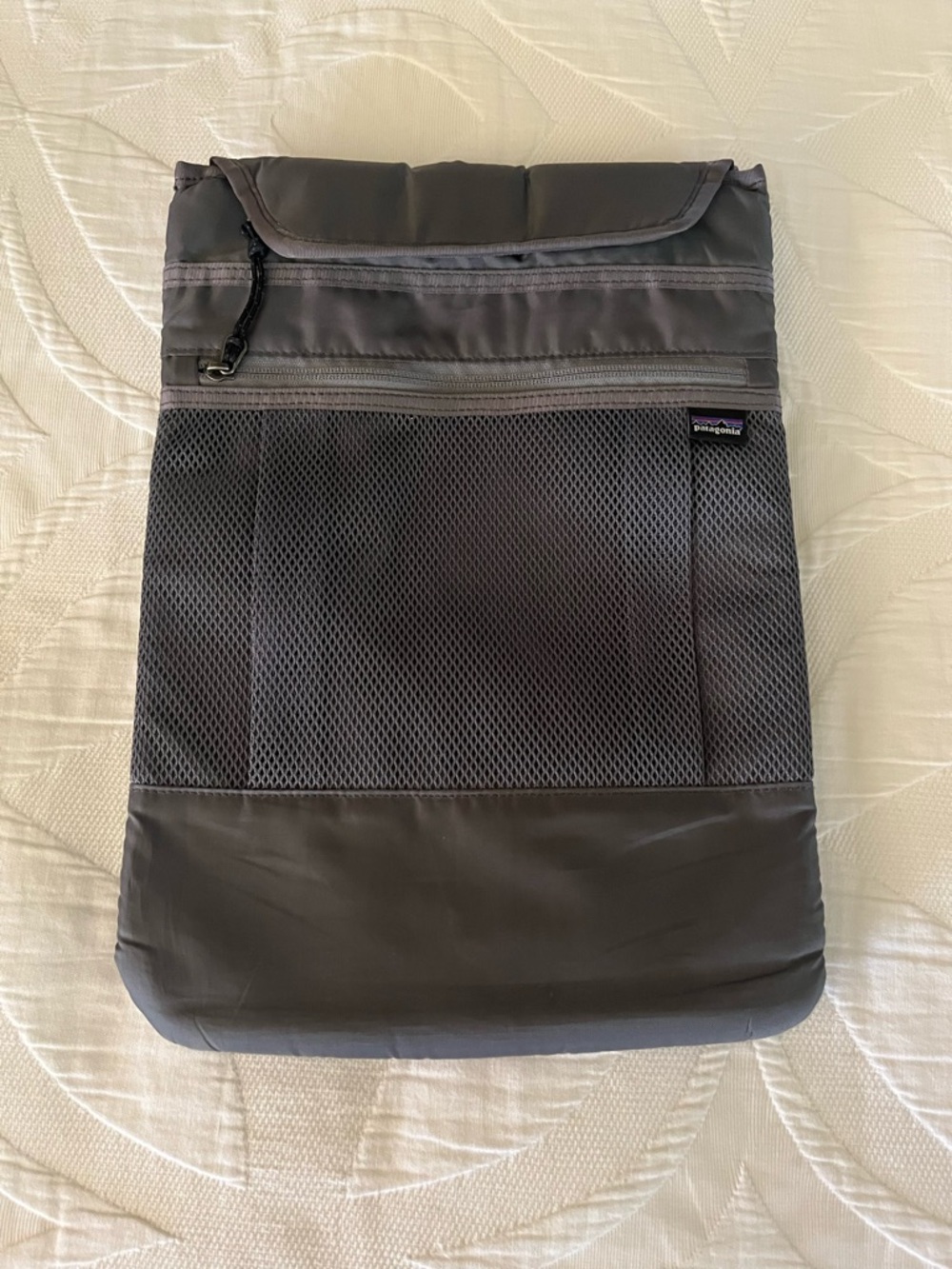 Patagonia Refugio Padded Laptop Sleeve Case Gray Up to 15” Travel School Work